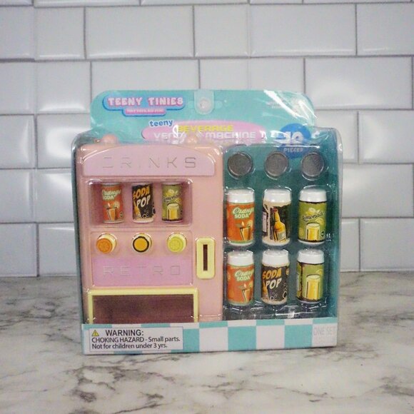 Drinks Vending Machine Mini Play Set - Picture 2 of 10